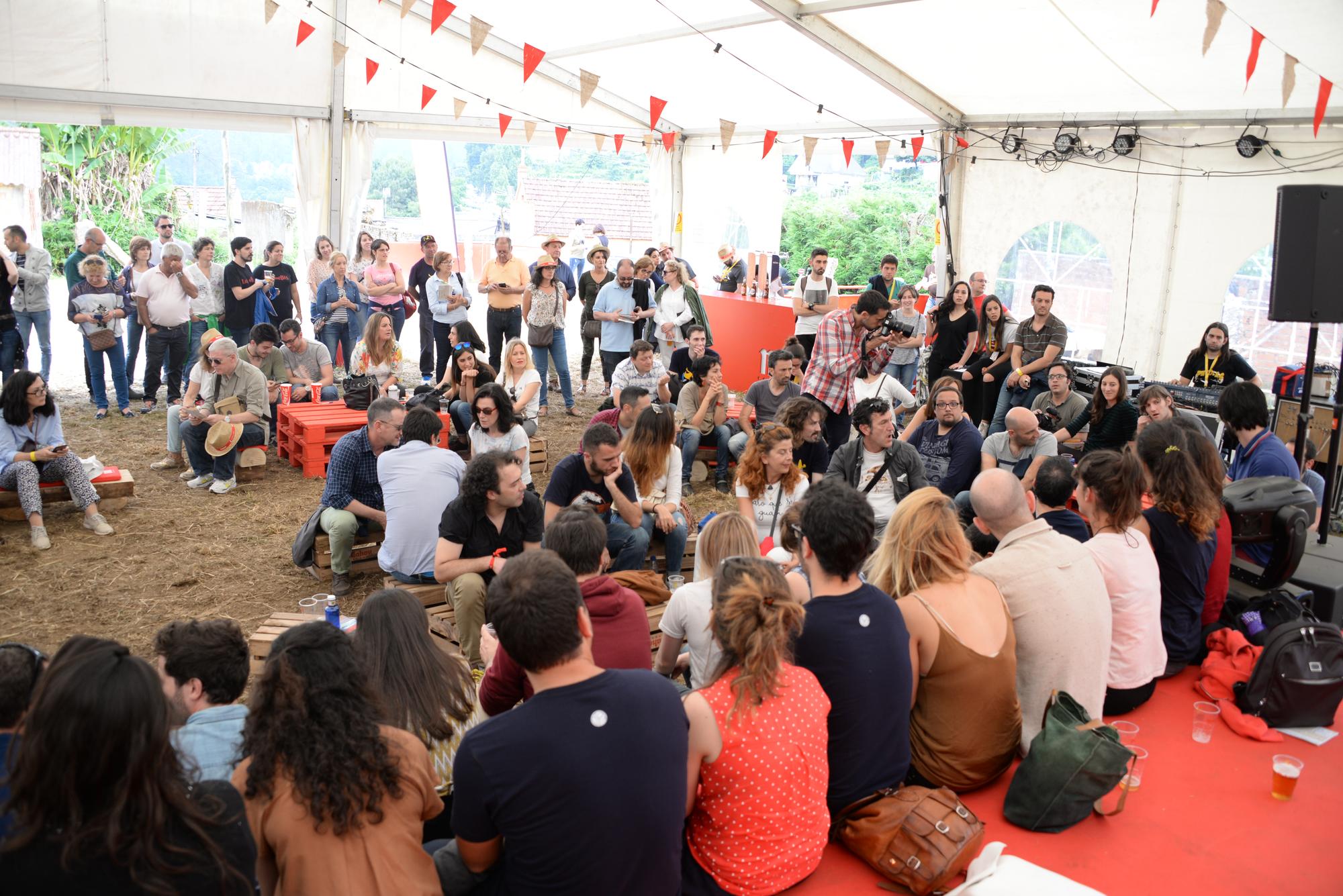 Asistentes ao festival de Cans